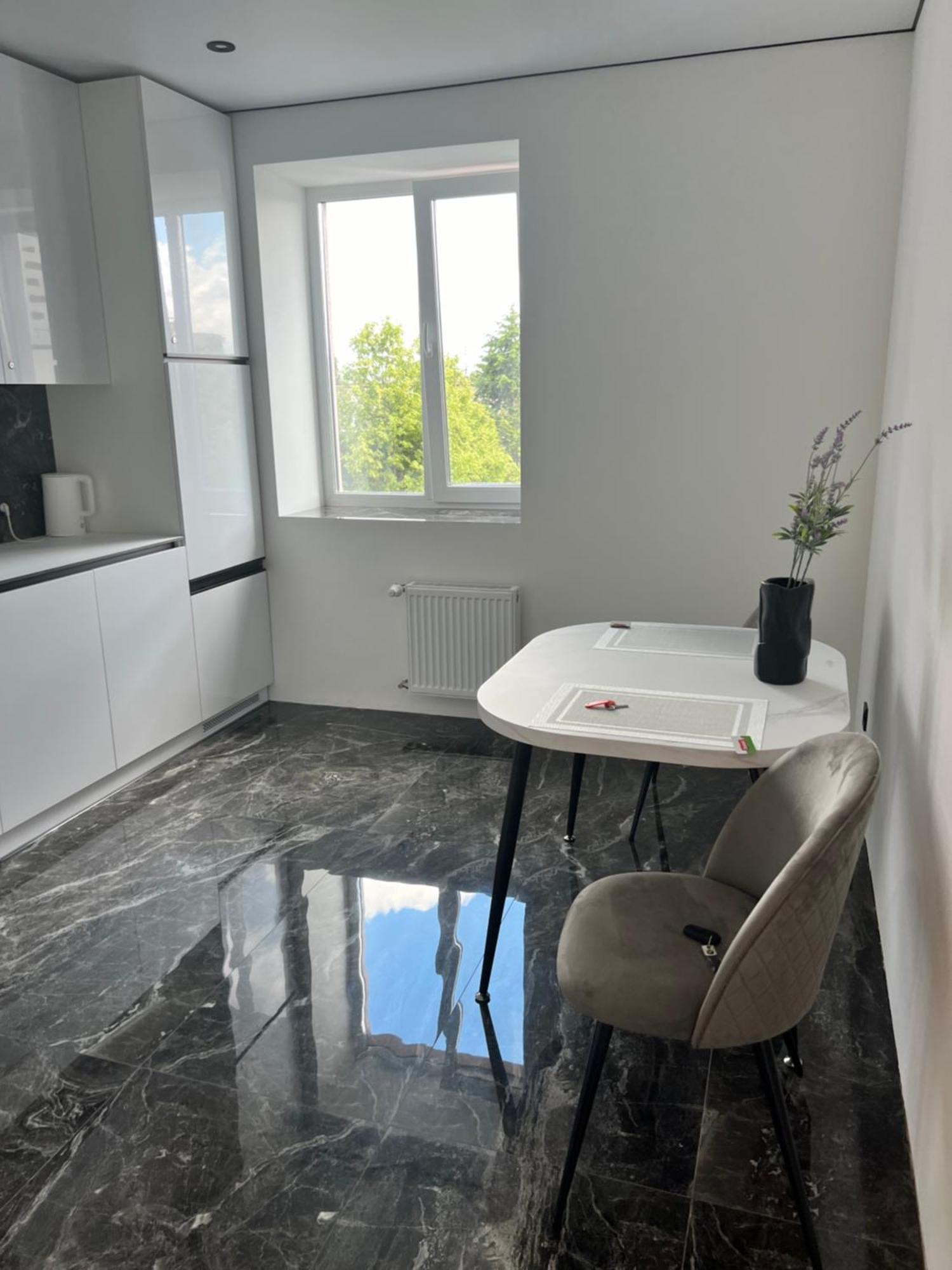 Люкс Апартаменти В Жкарена Та Жк Great House روفنو المظهر الخارجي الصورة